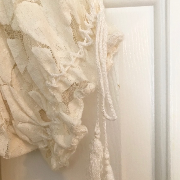 ❌SOLD❌ Trulli (Ann Taylor) cream lace dress - Picture 6 of 6